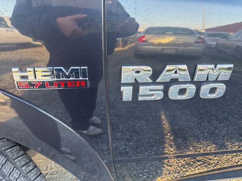 Used 2013 RAM 1500 Laramie w/ Convenience Group image 10