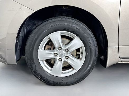 Used 2015 Nissan Quest SV image 32