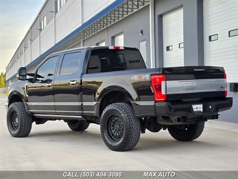 Used 2019 Ford F350 Limited image 6