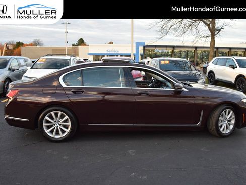 Used 2020 BMW 750i xDrive w/ Executive Package image 6