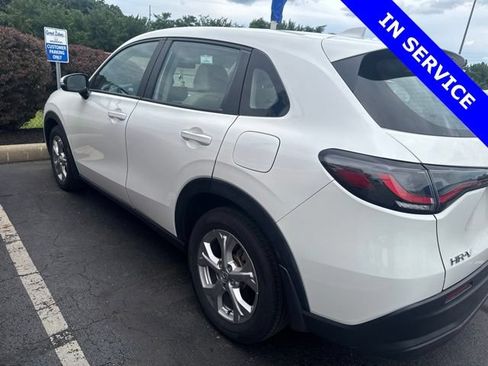 Used 2025 Honda HR-V LX image 4