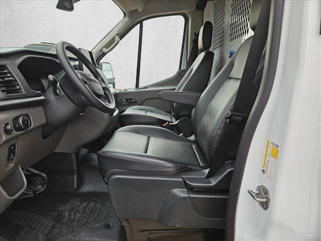 New 2026 Ford Transit 250 148 Medium Roof RWD image 4