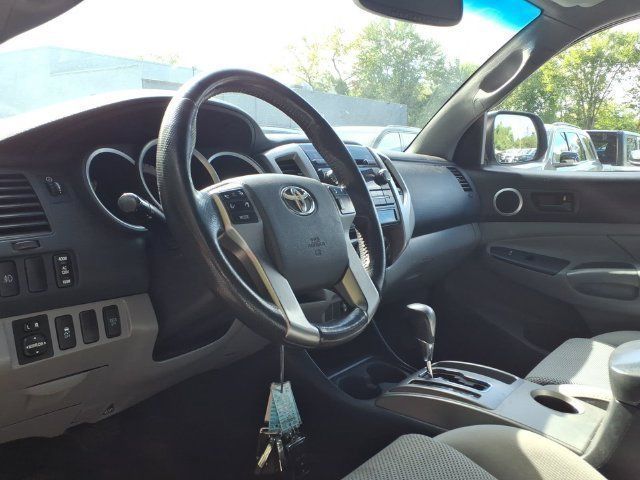 Used 2012 Toyota Tacoma 4x4 Double Cab w/ TRD Sport Pkg image 22