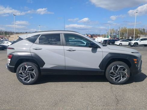 New 2026 Hyundai Kona SEL Premium AWD/4WD image 3