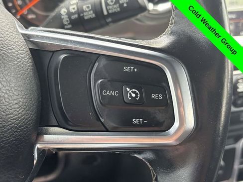 Used 2018 Jeep Wrangler Unlimited Sahara w/ Dual Top Group AWD/4WD image 14