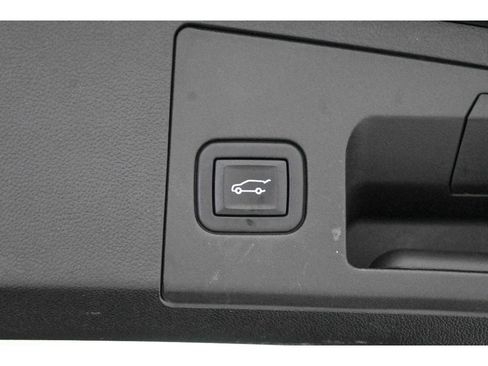 Certified 2023 Cadillac XT4 Premium Luxury image 50