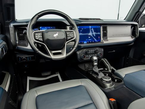 Used 2023 Ford Bronco Outer Banks AWD/4WD image 36