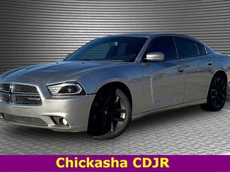 Used 2014 Dodge Charger R/T w/ Blacktop Package video 1