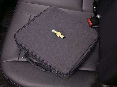 Used 2026 Chevrolet Colorado Trail Boss image 38