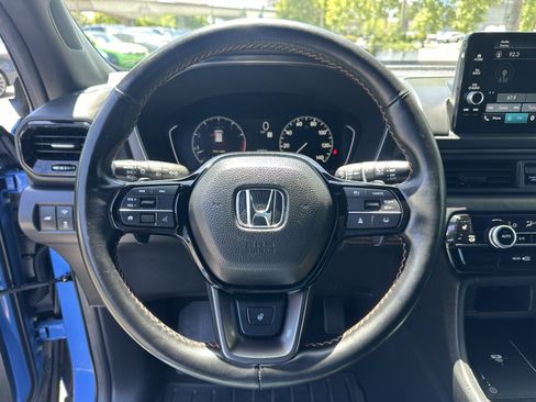 Used 2024 Honda Pilot TrailSport image 13