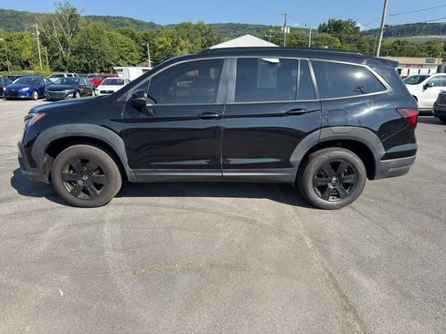 Used 2022 Honda Pilot TrailSport image 2