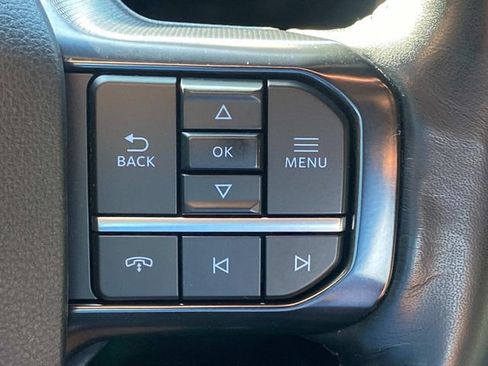 Used 2025 Ford F350 Platinum w/ FX4 Off-Road Package AWD/4WD image 18