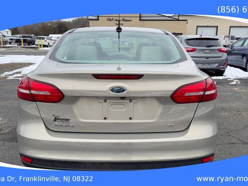 Used 2016 Ford Focus SE image 7