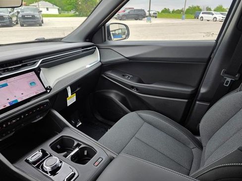 New 2026 Jeep Cherokee Laredo AWD/4WD image 36