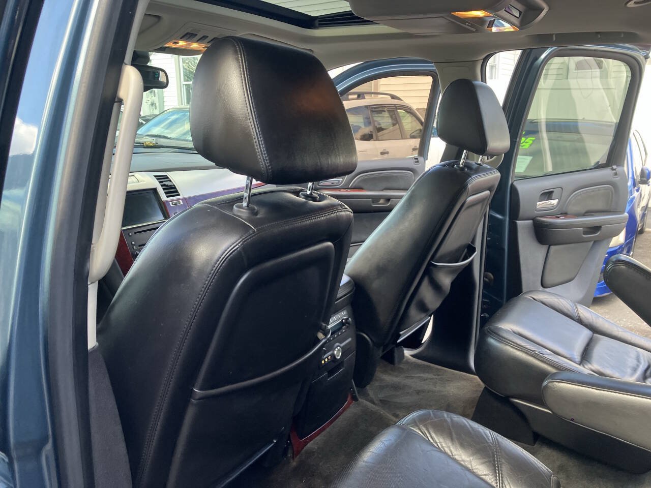 Used 2008 Cadillac Escalade AWD image 26