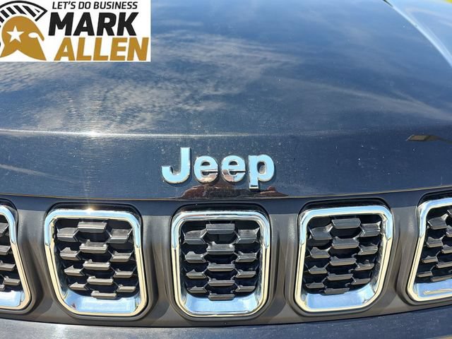 Used 2025 Jeep Compass Latitude w/ Sun & Sound Group AWD/4WD image 30