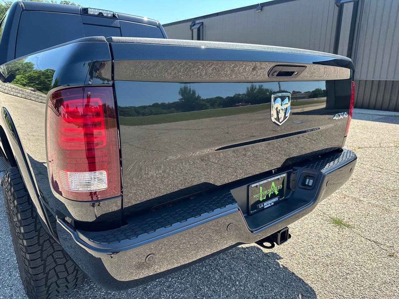 Used 2018 RAM 2500 Laramie w/ Sport Appearance Group AWD/4WD image 22