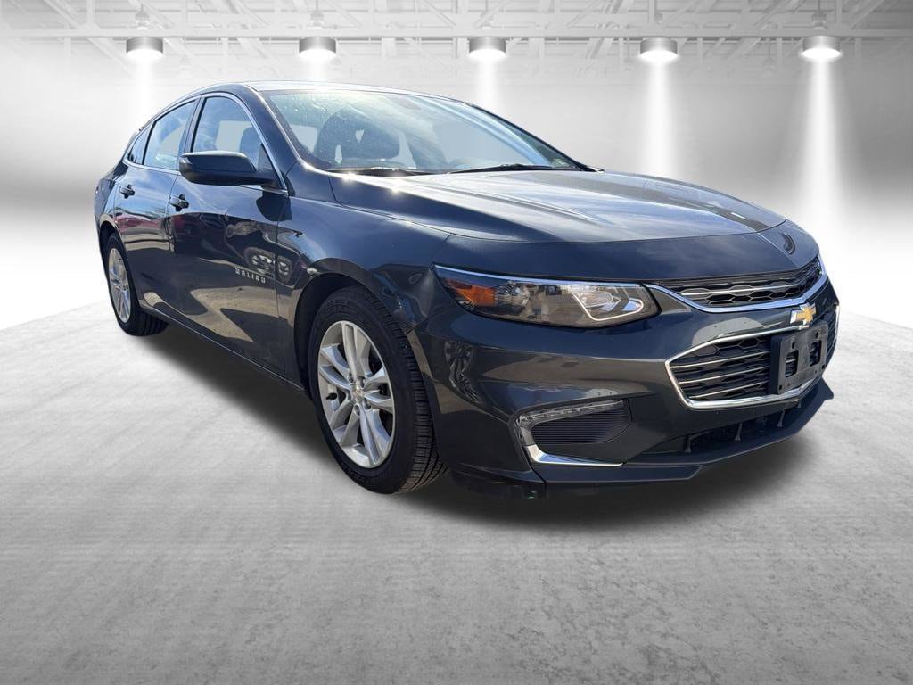 Used 2018 Chevrolet Malibu LT FWD image 29