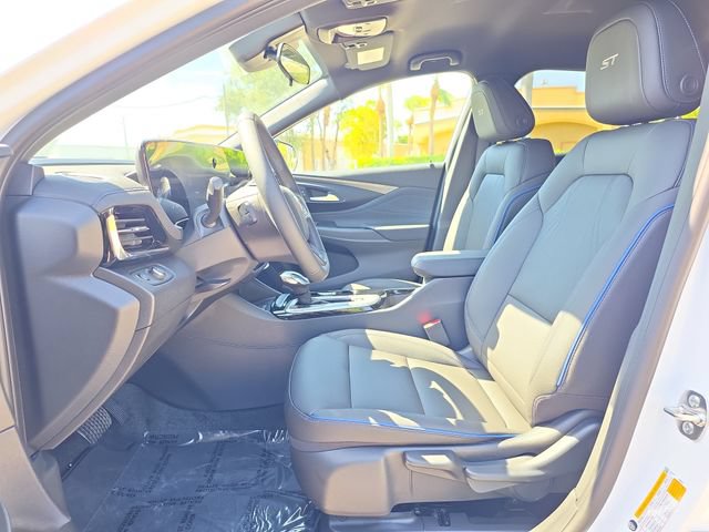 New 2026 Buick Envista Sport Touring w/ Convenience II Package FWD image 17