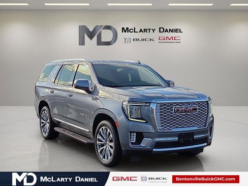 Used 2021 GMC Yukon Denali image 1