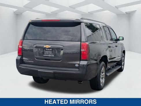 Used 2017 Chevrolet Suburban LT w/ LT Signature Package RWD image 5