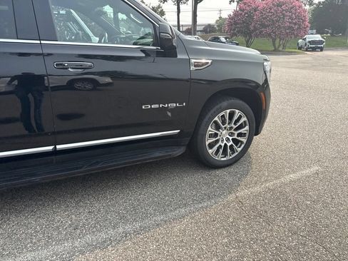 Used 2025 GMC Yukon Denali AWD/4WD image 7