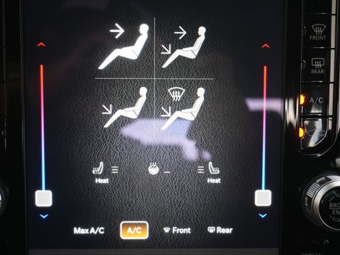 Used 2022 RAM 1500 Big Horn AWD/4WD image 22