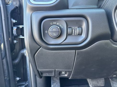 New 2026 RAM 2500 Laramie w/ Night Edition AWD/4WD image 12