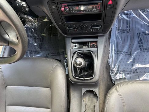 Used 2005 Volkswagen Passat GL FWD image 81