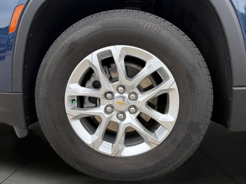 Used 2023 Chevrolet Traverse LS w/ Safety Package AWD/4WD image 7