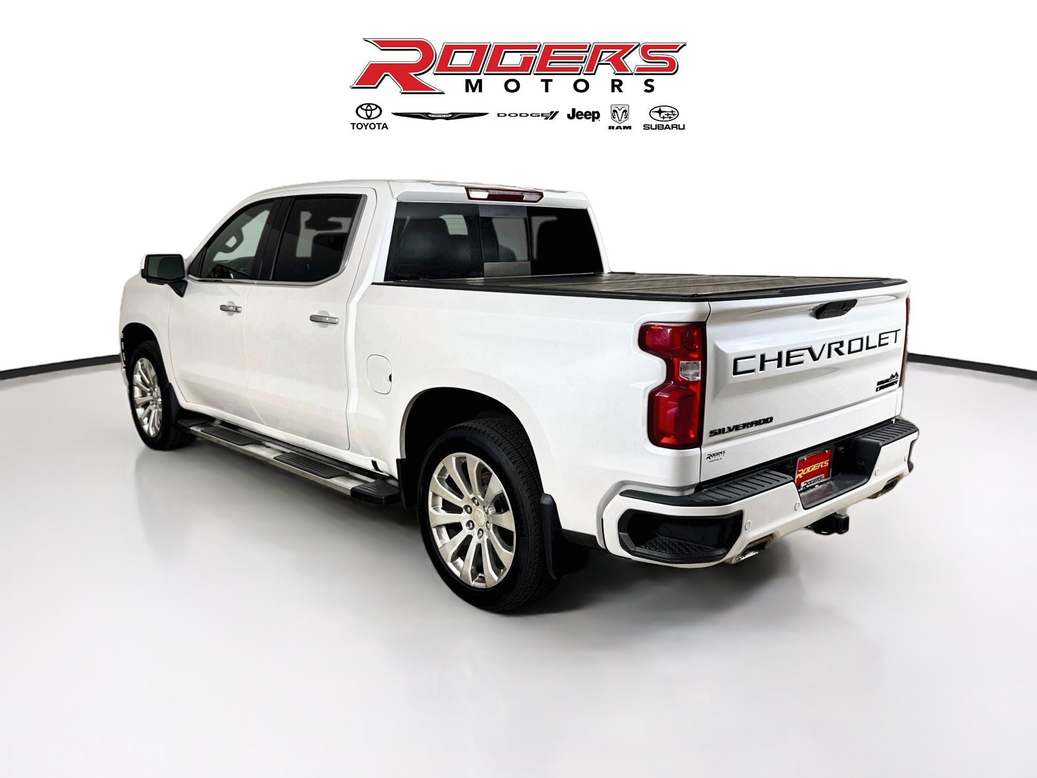 Used 2022 Chevrolet Silverado 1500 High Country w/ LPO, Dark Essentials Package AWD/4WD image 6