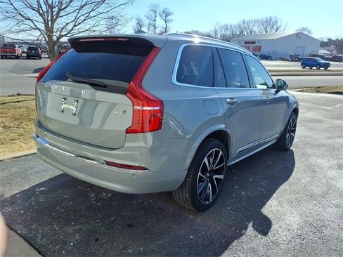 Used 2024 Volvo XC90 B6 Plus image 25