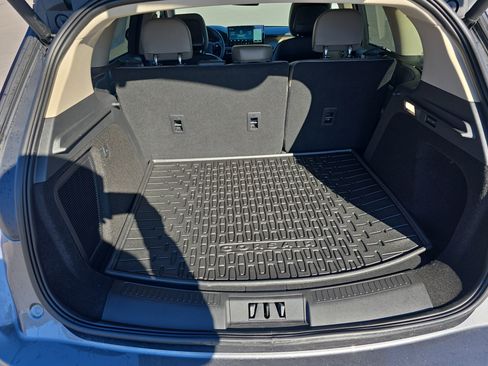 New 2026 Lincoln Corsair Reserve image 12