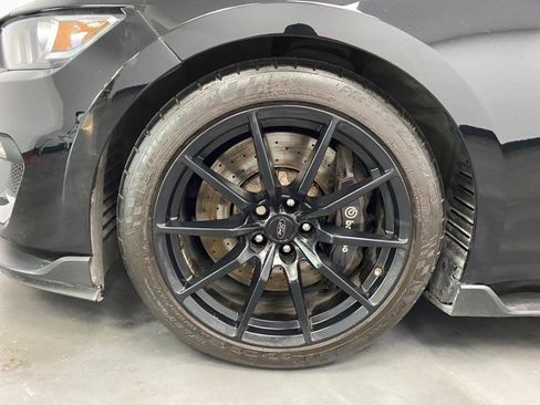 Used 2017 Ford Mustang Shelby GT350 image 19