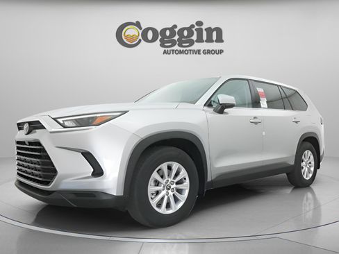 New 2026 Toyota Grand Highlander XLE image 1