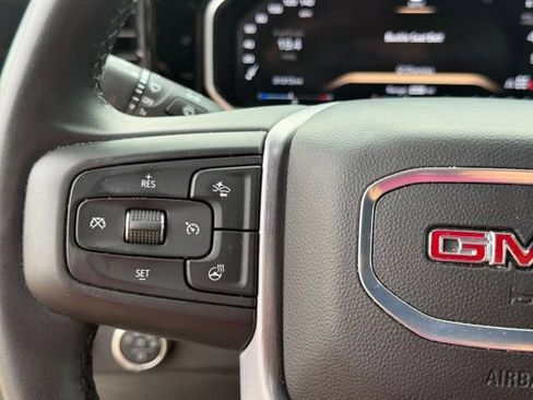 Used 2026 GMC Sierra 1500 SLT AWD/4WD image 18