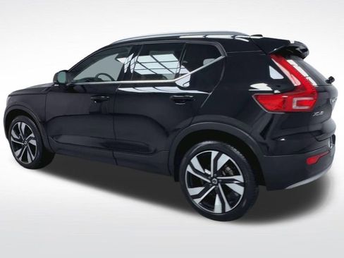 Used 2024 Volvo XC40 B5 Plus w/ Climate Package AWD/4WD image 23