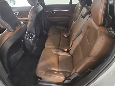 Used 2023 Volvo XC90 B6 Ultimate w/ Protection Package Premier image 19