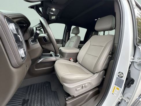 Used 2023 GMC Sierra 2500 SLT w/ SLT Premium Package image 5