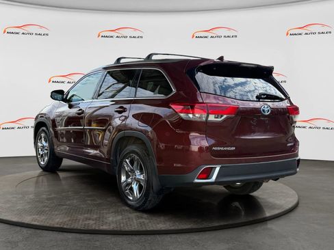 Used 2017 Toyota Highlander Limited Platinum AWD/4WD image 6