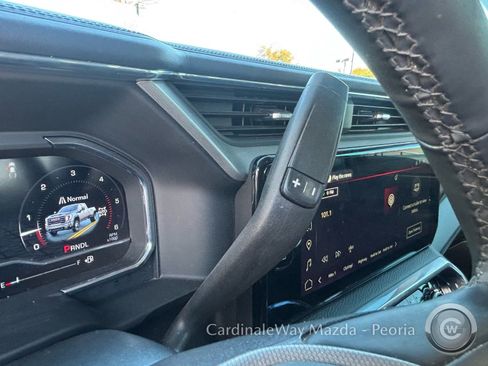 Used 2025 GMC Sierra 3500 Denali w/ Technology Package AWD/4WD image 24