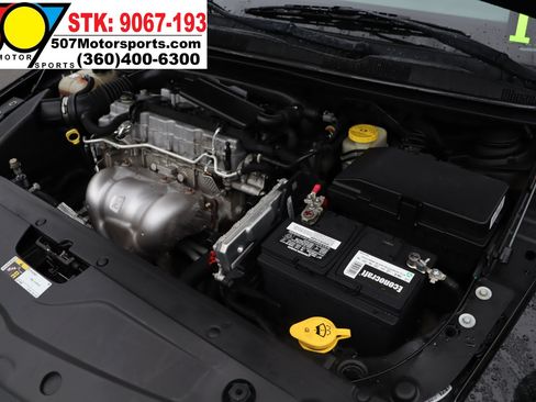 Used 2016 Chrysler 200 LX image 20