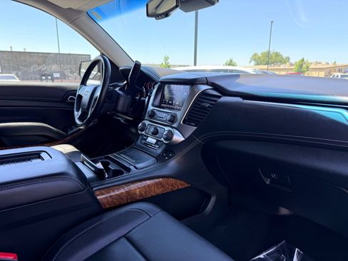 Used 2018 Chevrolet Tahoe Premier AWD/4WD image 11