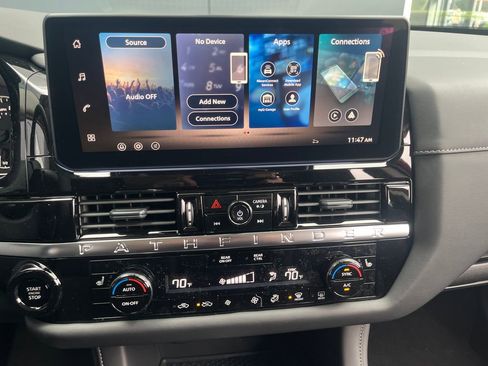 New 2026 Nissan Pathfinder SV image 18