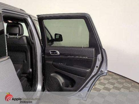 Certified 2020 Jeep Grand Cherokee Limited w/ Luxury Group II image 39