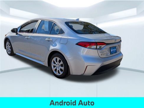 Used 2025 Toyota Corolla LE FWD image 4