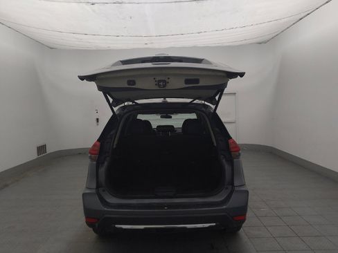 Used 2018 Nissan Rogue SV FWD image 29