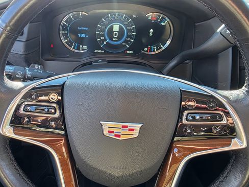 Used 2020 Cadillac Escalade Luxury image 12