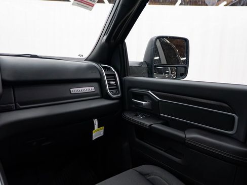 New 2026 RAM 2500 Big Horn AWD/4WD image 10