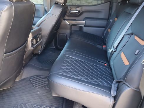 Used 2020 GMC Sierra 1500 AT4 w/ Off-Road Performance Package AWD/4WD image 6